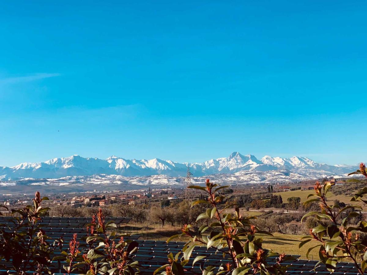 Agriturismo Biocore 2 - Colledoro Джулианова Экстерьер фото